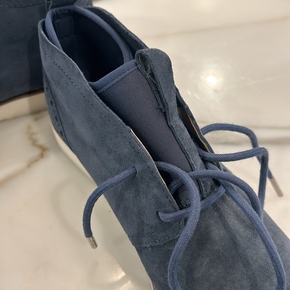 Blue Suede Extremely Comfy Hush Puppies Walking Shoes-sz 8 - Picture 6 of 13